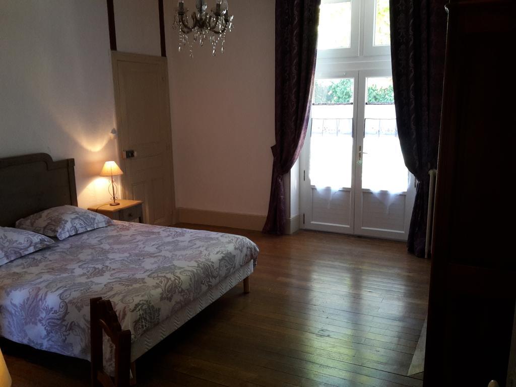 L'Echauguette Isserpent Bed & Breakfast Ngoại thất bức ảnh