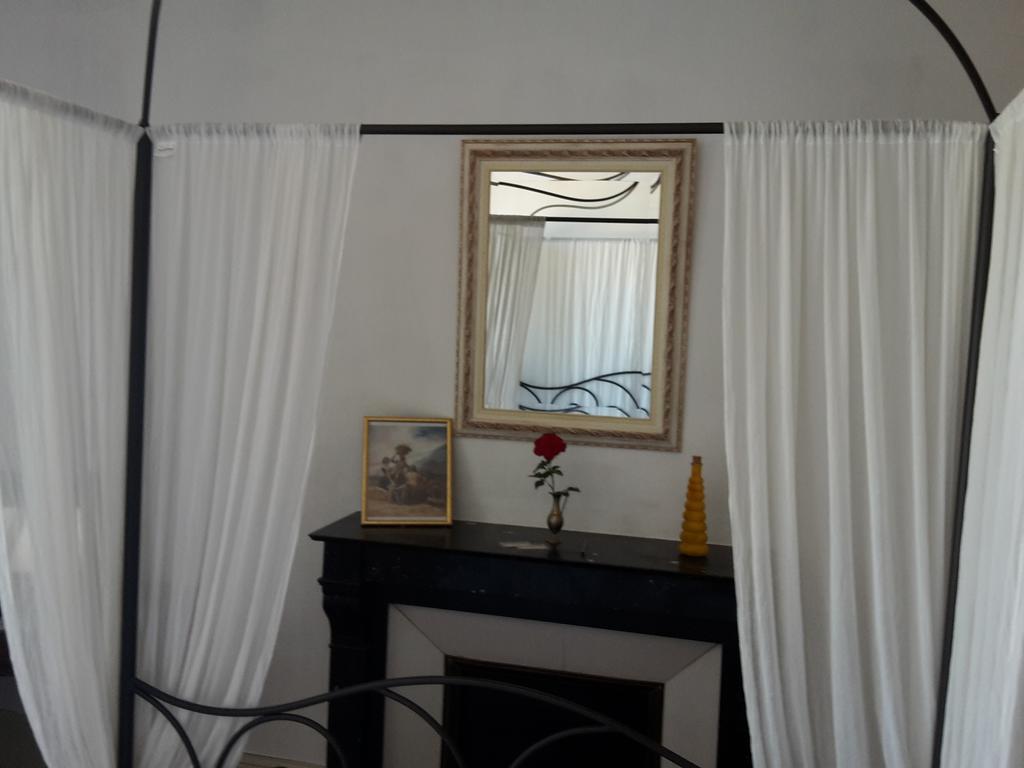 L'Echauguette Isserpent Bed & Breakfast Ngoại thất bức ảnh