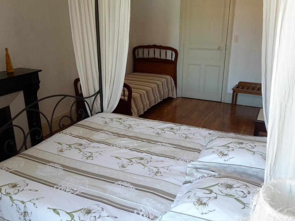 L'Echauguette Isserpent Bed & Breakfast Ngoại thất bức ảnh