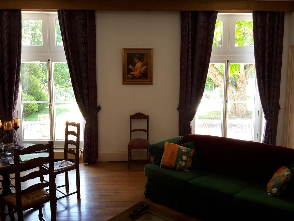 L'Echauguette Isserpent Bed & Breakfast Ngoại thất bức ảnh
